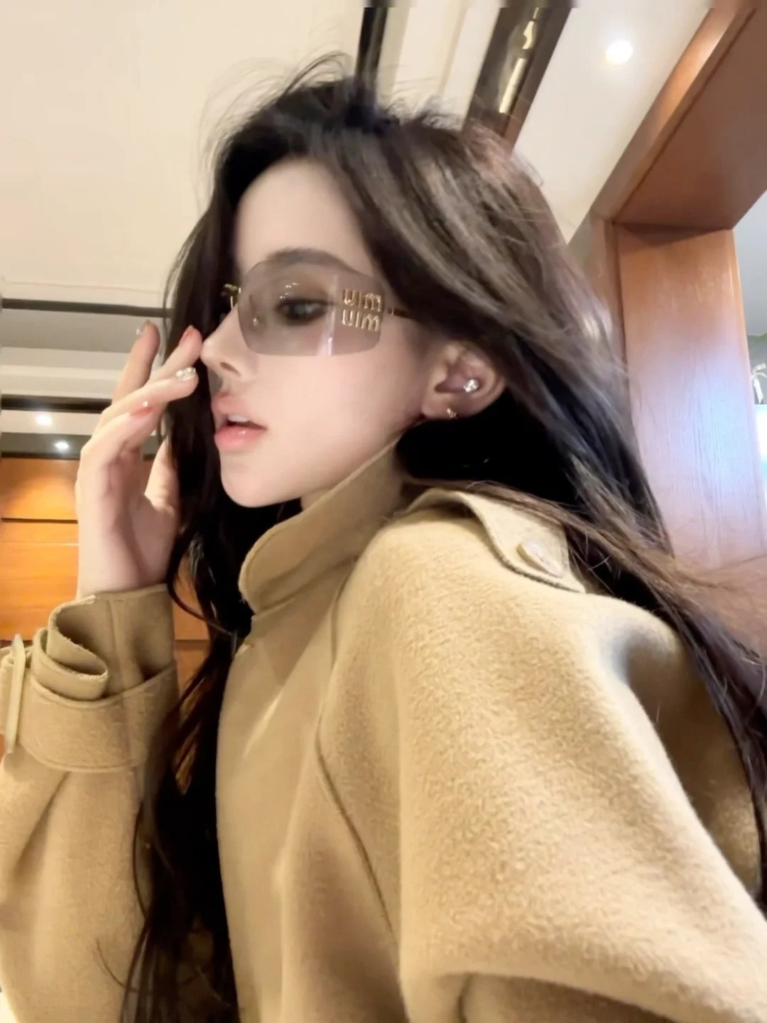 灰色🕶️我的素颜必备单品
买到了miu这款灰色真的好好看！
不想化妆的时候或者