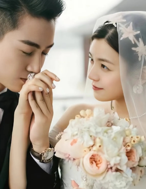 原来还有这么多艺人夫妻是跨.海婚姻：

陈妍希——陈晓，离了，离婚传了一年，终于