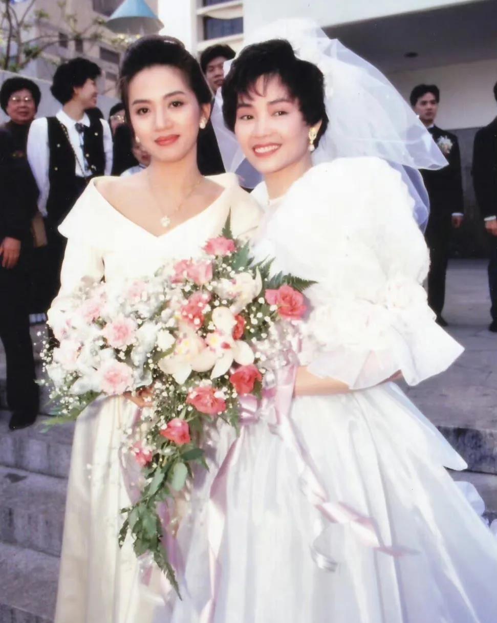 1991年11月18日，梅艳芳最亲密的姐姐梅爱芳和未婚夫潘立德在香港举行盛大的婚