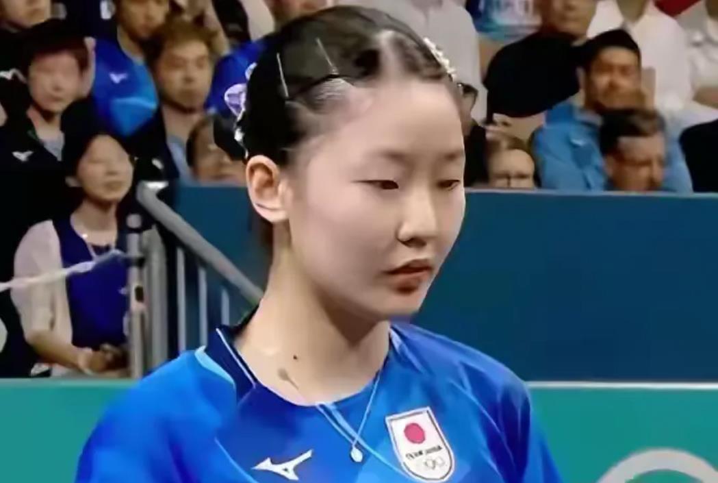 天塌了，日本乒乓球在多哈天塌了。张本美和、平野美宇和大藤沙月都输了，都上演一轮游