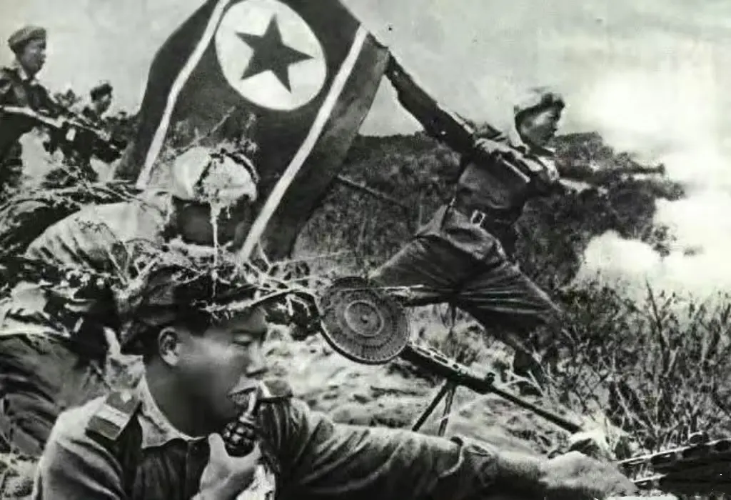 1951年，战场上的金日成
