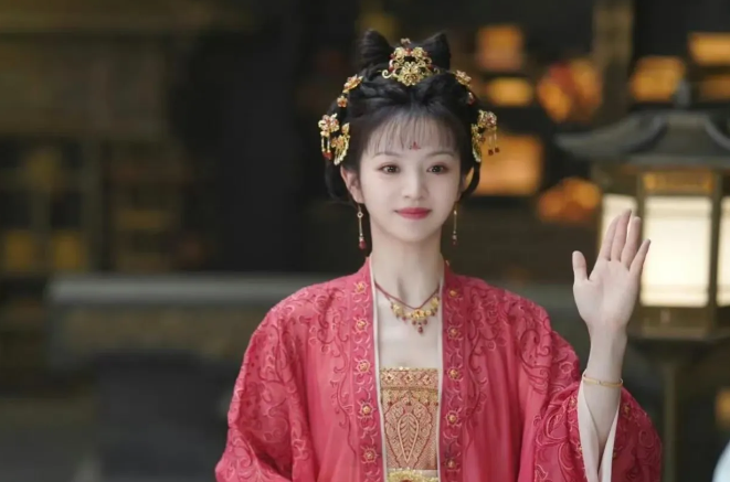 看了大奉打更人的网友们都说，许七安离死最近的一次是云州大战