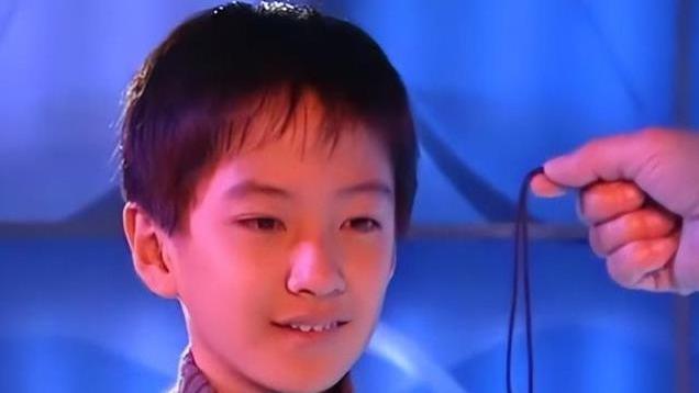 无戏可拍，面容苍老，中药不离手，36岁的释小龙早就被安排好了