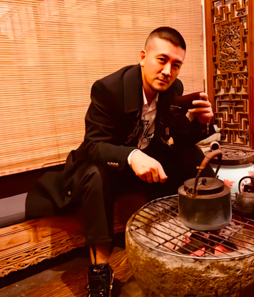 杨子其实要感谢麦琳。要不是有麦琳在这个节目里面，受到网友怒火攻击的人就是杨子。有