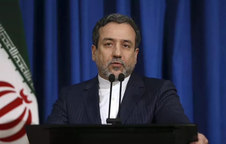 美国刚刚表态了。

以色列驾驶坦克强闯联合国驻黎巴嫩维和部队基地，还对基地进行炮