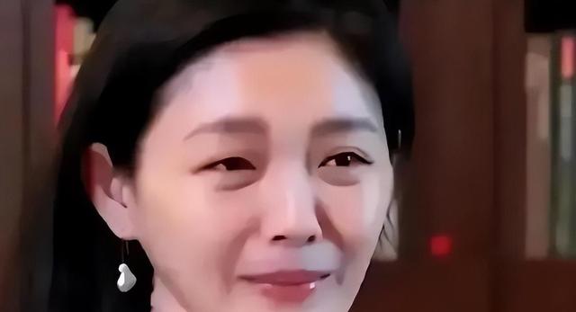 大S:“想逃,哪儿那么容易!”具俊晔终于成了第2个倒霉蛋(具俊晔let me)-第13张图片-九妖电影 大S:“想逃,哪儿那么容易!”具俊晔终于成了第2个倒霉蛋(具俊晔let me)-第13张图片-九妖电影
