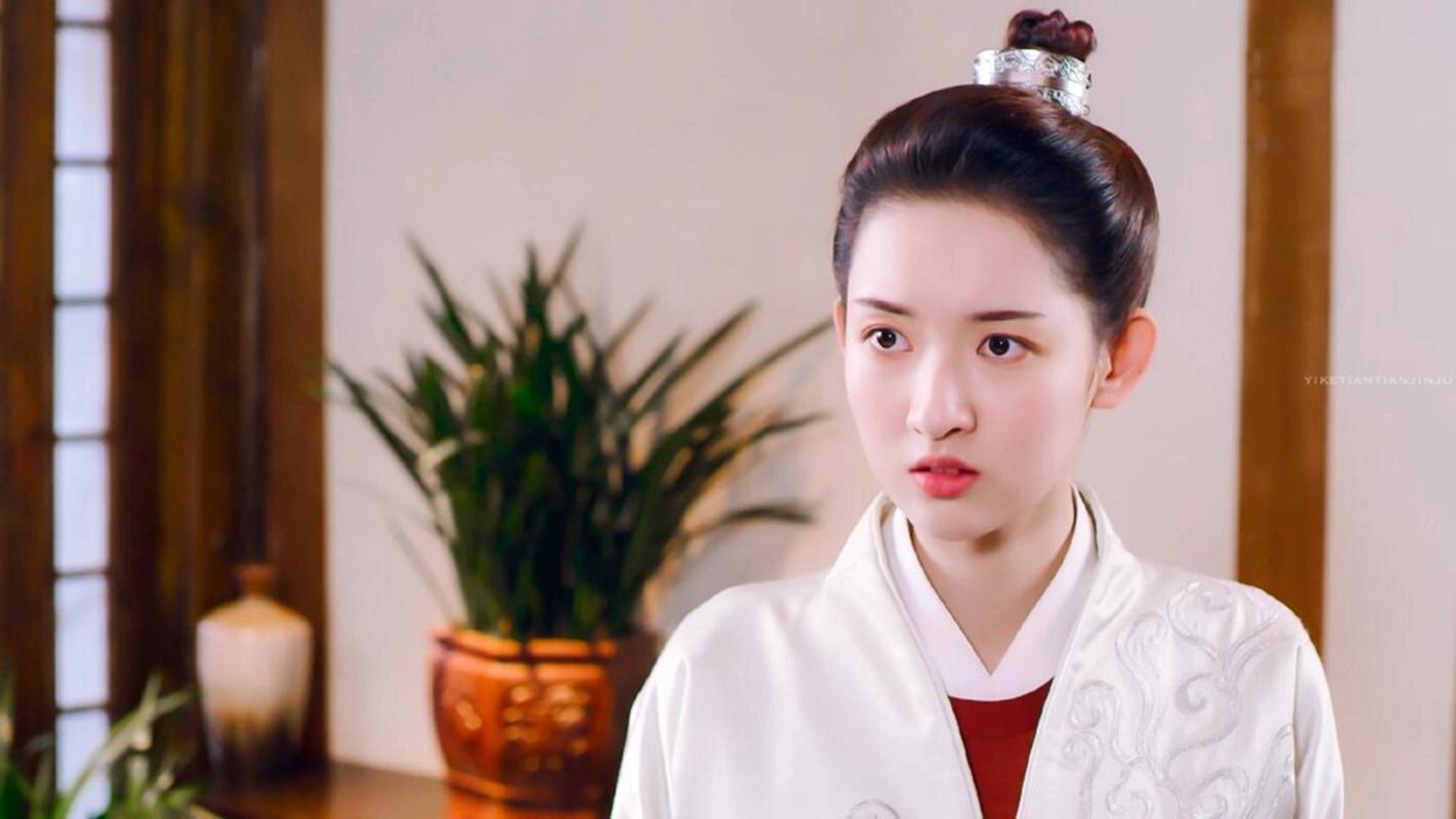 季美含，在荧幕上展现了多面的魅力