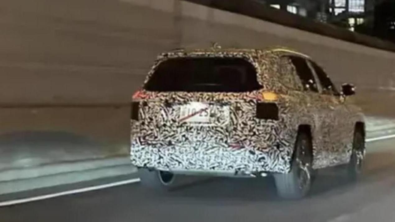 全新一代RAV4长这样？网友：丰田可算开窍了，压力给到国产新能源
