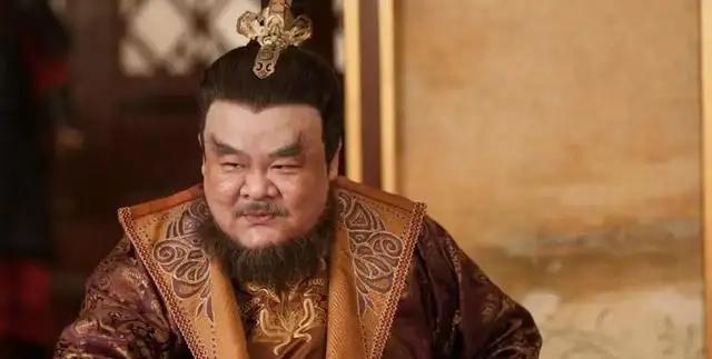 安禄山认杨贵妃为母，宫廷政治大戏上演，安史之乱伏笔埋下