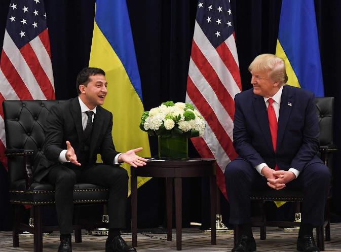 泽连斯基试图跟特朗普达成协议！美国国务卿布林肯震怒！严重影响美国大选！
近日，美