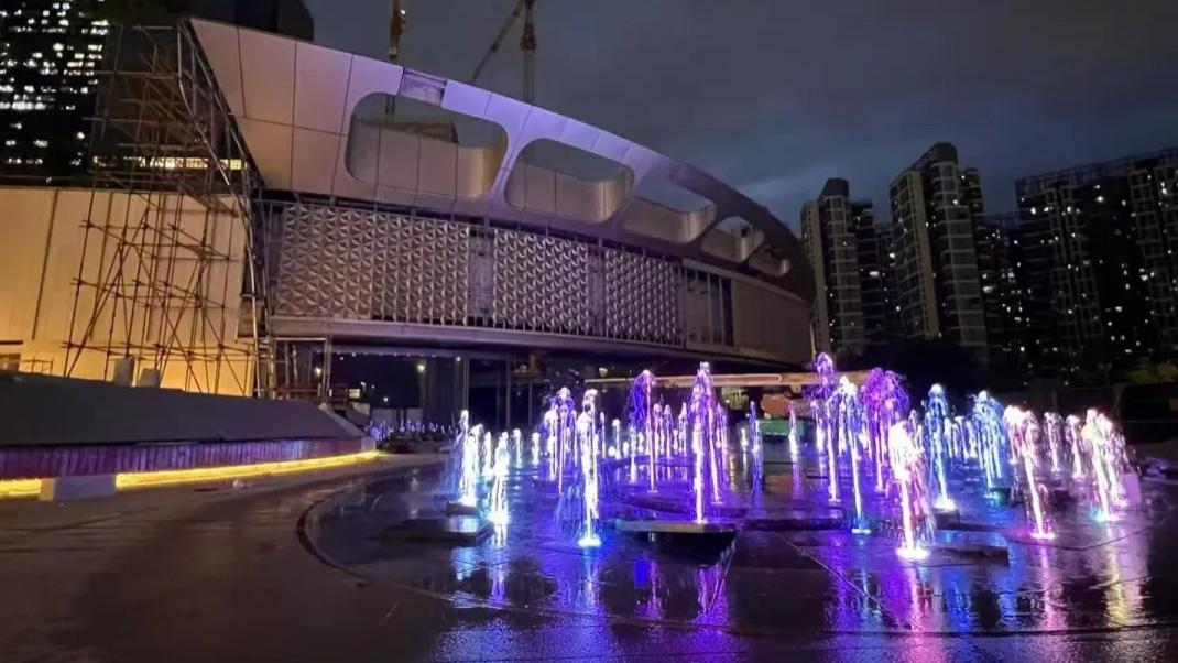 这个屋顶上的公园！福州新地标开放了！夜景真的美！