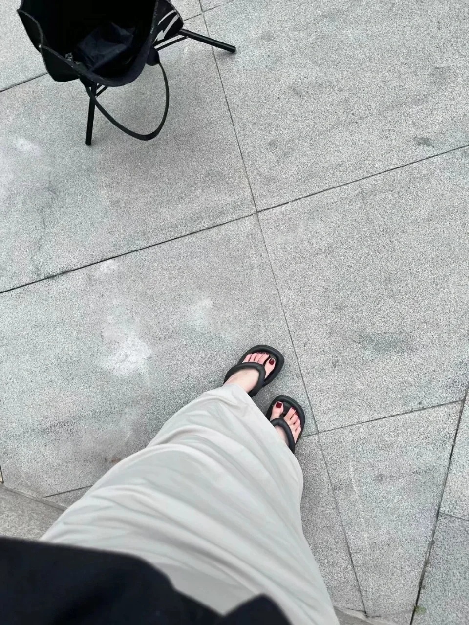 学生不建议买人字拖鞋!!!
成功上岸的人字拖！！
太爱夏天的人字拖鞋了!!