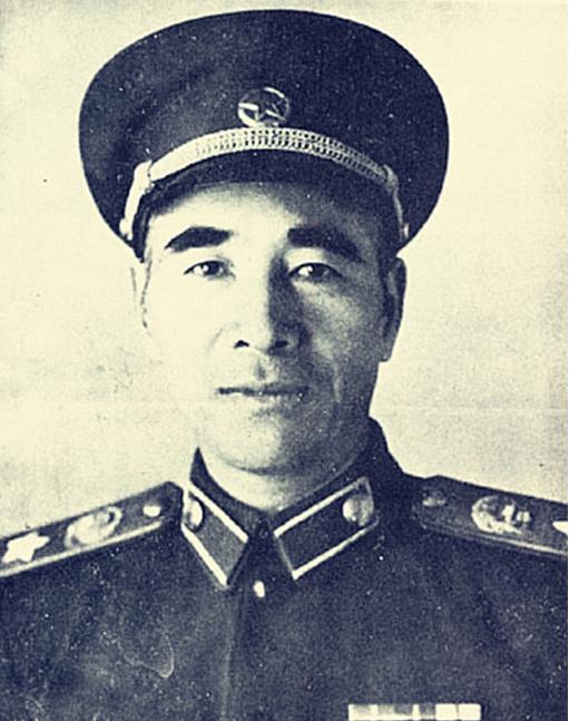 1947年2月下旬，蒋介石调集大军向着东北民主联军发起了猛烈的进攻，但是令蒋介石