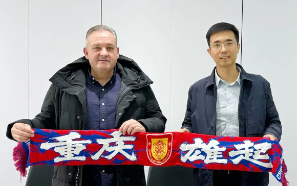 重庆新教练团队简历