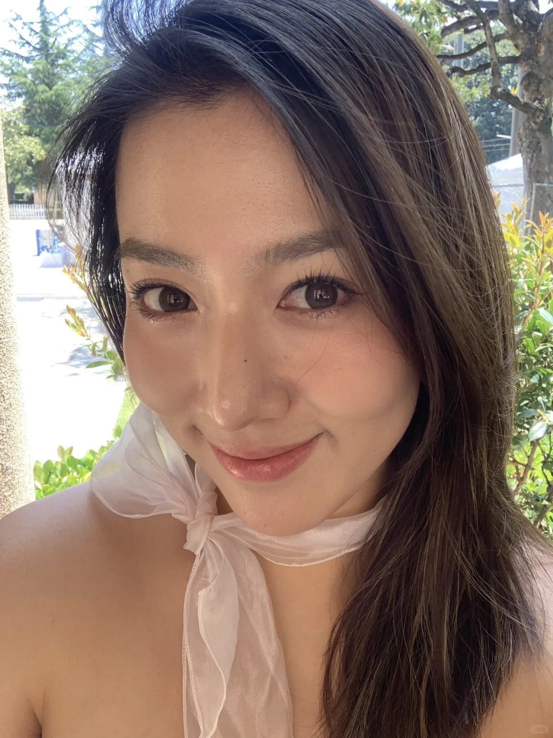 大太阳带妆6 小时
哑光变亮面儿了
晒并快乐
温暖治愈
