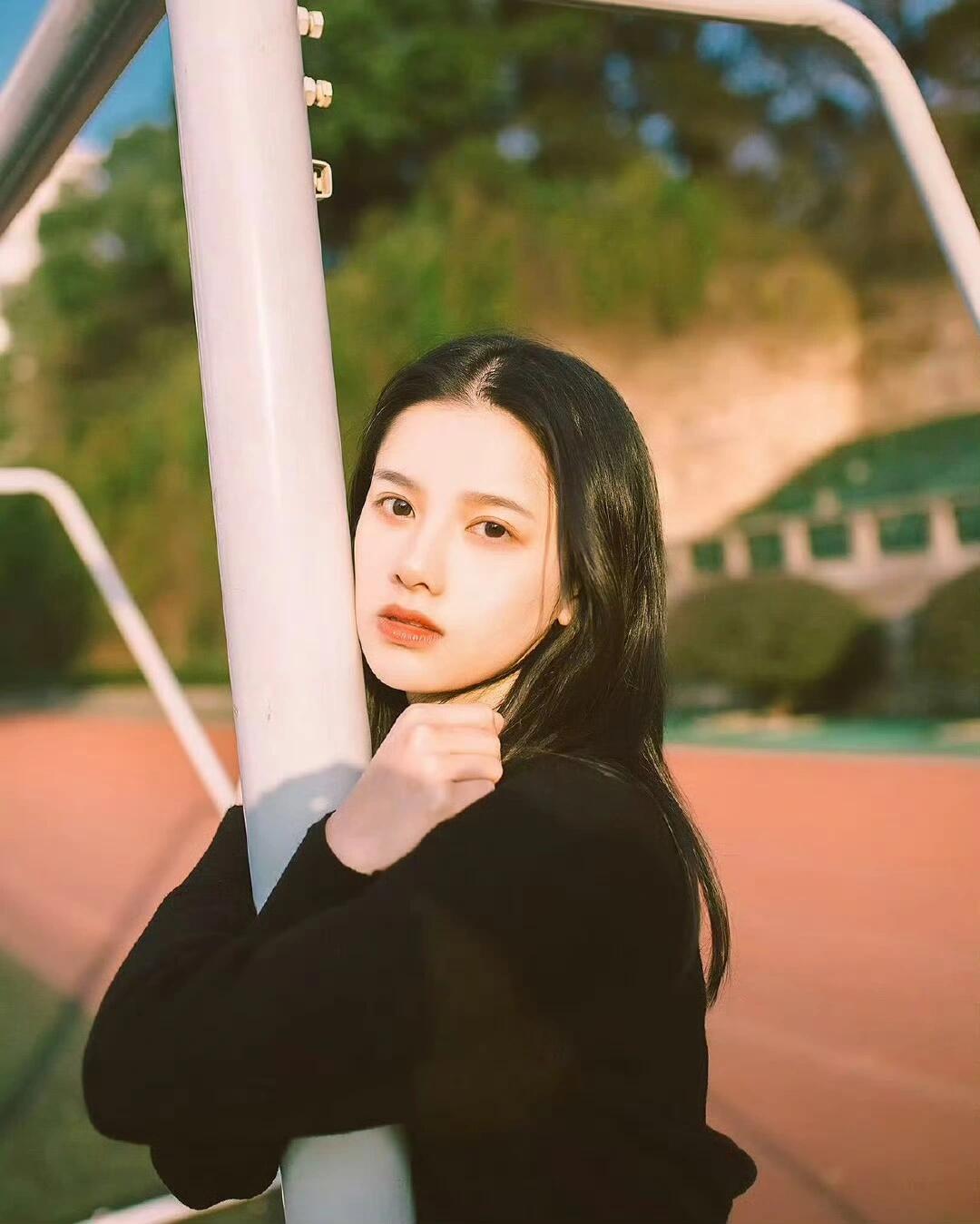 张婧仪很适合拍青春校园题材吧