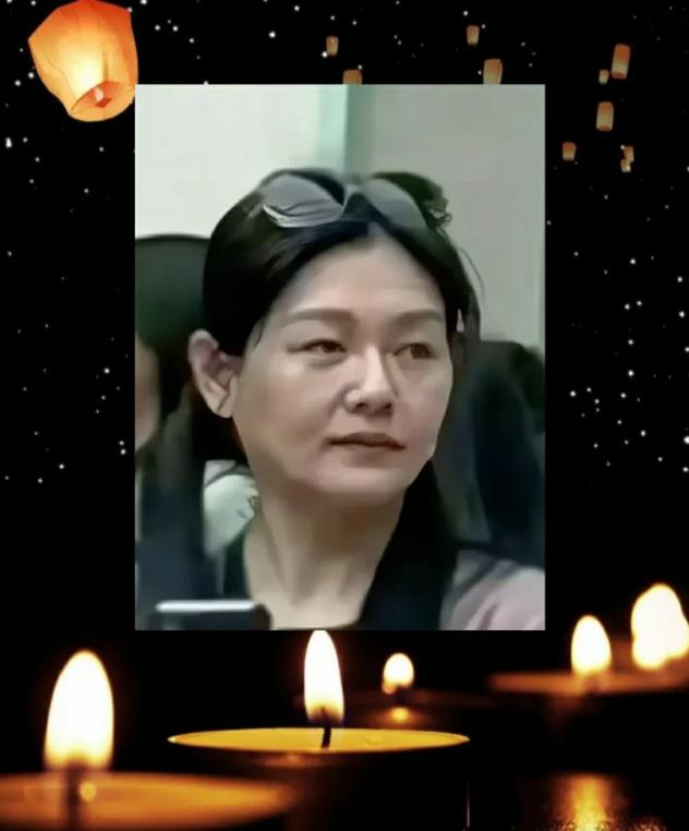 这是大S徐熙媛生前罕见的一张素颜照！这也是大S临走前的一张照片，从照片来看，卸妆
