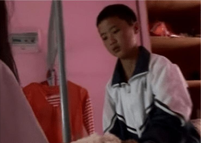 因《变形计》成“公主”,不认父母、将奶奶当仆人,结局大快人心(变形计女主人公颜值排行榜)-第8张图片-九妖电影 因《变形计》成“公主”,不认父母、将奶奶当仆人,结局大快人心(变形计女主人公颜值排行榜)-第8张图片-九妖电影