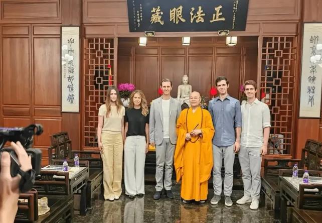 叙利亚可以说是地球上地缘环境最恶劣的国家——被强敌包围，而友好国家和自己之间有强