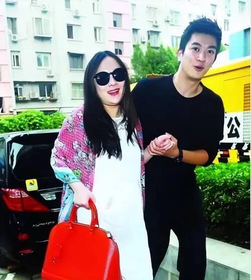 未婚先孕原来霍思燕比杜江大5岁啊