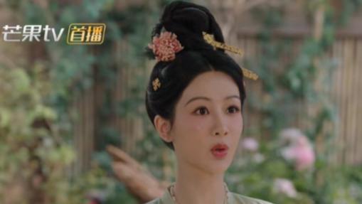 条件不符就别尬演双面弄臣，《国色芳华》中李现的一个眼神告诉你，什么是有效伪装