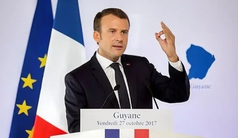 态度变了！在与卢拉沟通后，法国总统马克龙发文称，为了解决乌克兰冲突，乌克兰应该坐