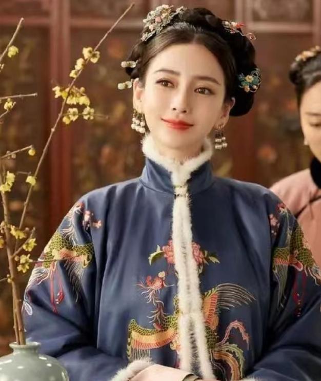 乾隆试婚宫女哲妃传奇，宫廷深处的真挚情感
