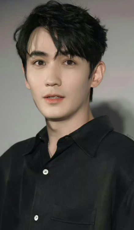 林峰和朱一龙谁更厉害？