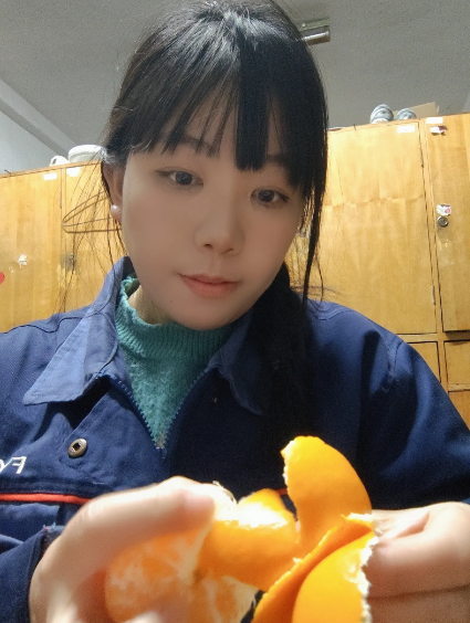 并不是所有的女追男隔层纱，我这个老牛吃嫩草就失败了，对方小我两岁半，追他如隔两坐