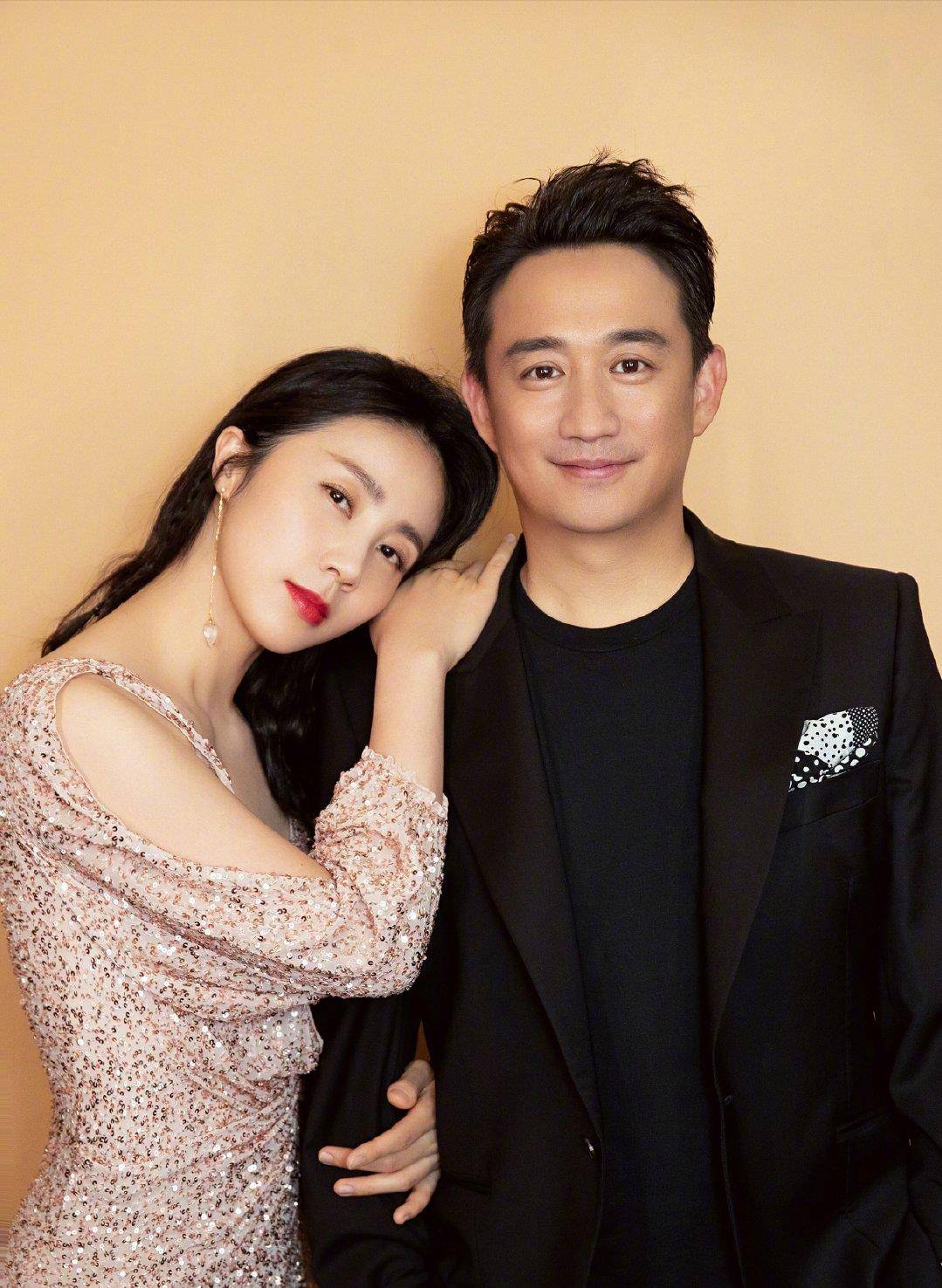 孙莉爸爸有段时间称黄磊为“黄老师”，对方不答应，也不否认。
孙莉对黄磊挺有意见，