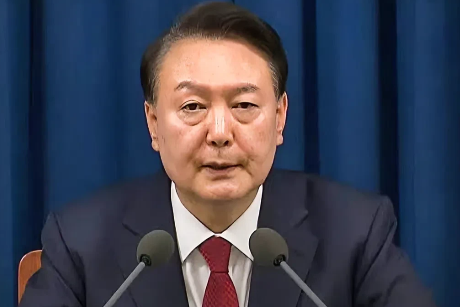 太强硬了！韩国总统尹锡悦再次发表全国讲话，虽然宣布戒严令已经解除，但是尹锡悦表示