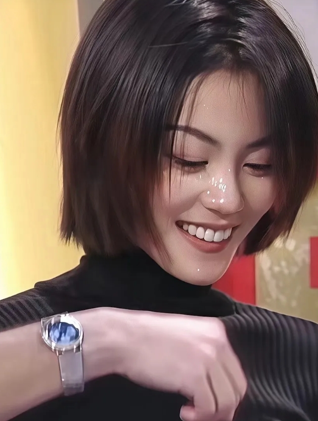 中国配得上天后级别称号的十位女明星

第一：邓丽君；

第二：王菲；

第三：那
