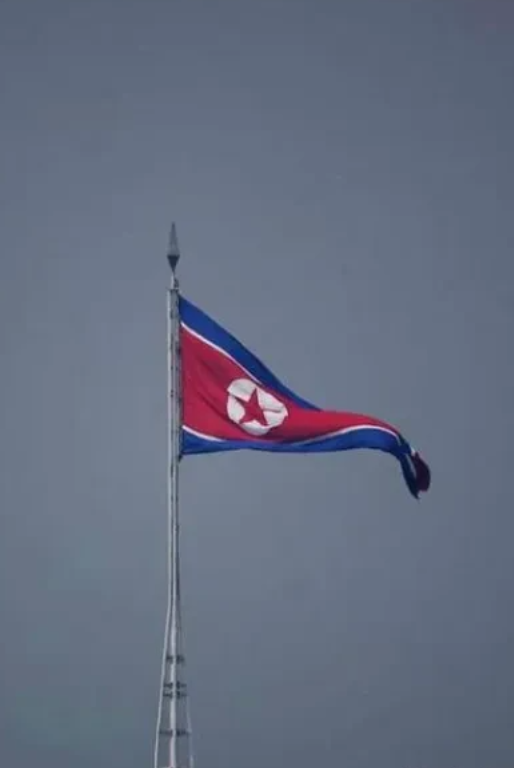 朝鲜发射疑似弹道导弹物体，这3点万万没想到。

1.没想到这么吓人。这一发射，地