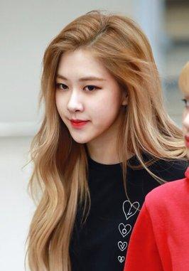 韩国女团BLACKPINK成员ROSÉ新曲连续三周位居英国官方排行榜第二