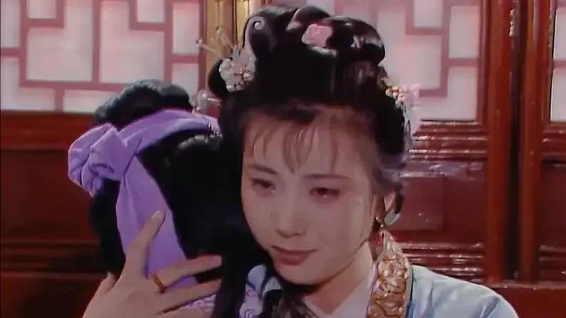 87版《红楼梦》鸳鸯扮演者去世，薛宝钗发文，经典角色已离世13人