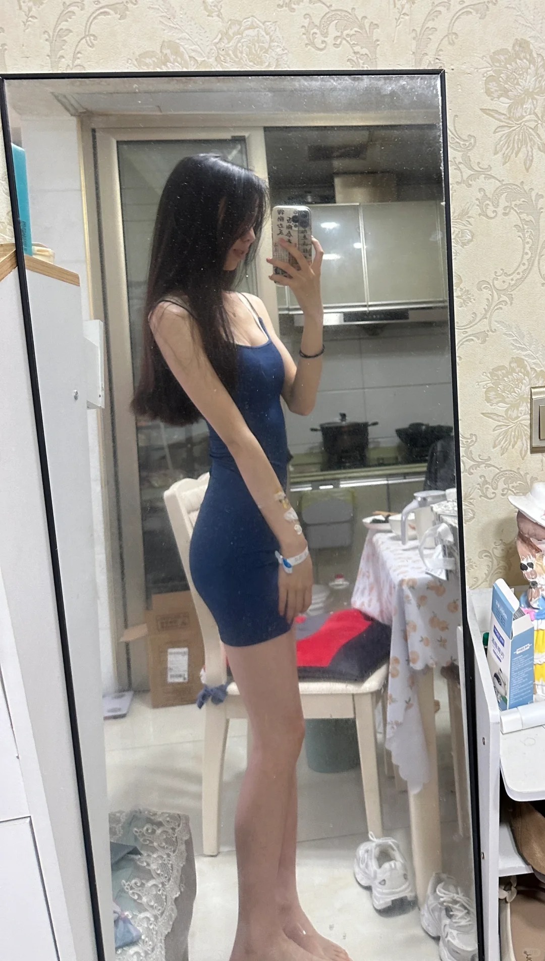 妈妈说我穿的太成熟了
家人们我高中毕业了 可以这样穿吗