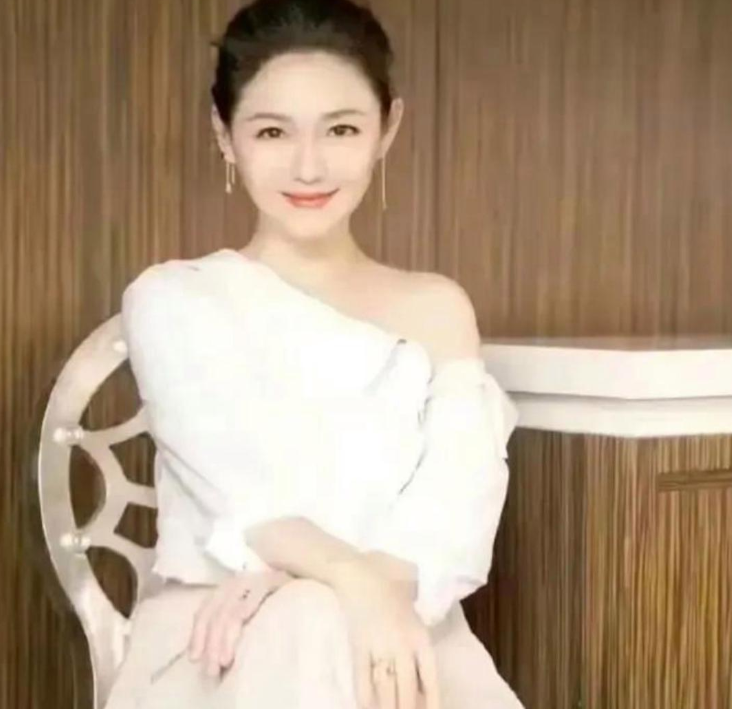 为什么徐家要不惜一切代价争夺两个孩子的抚养权呢？