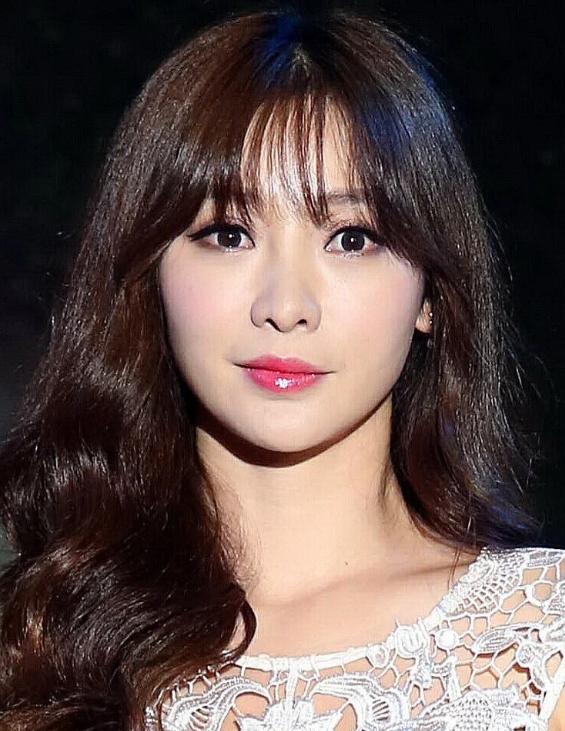 柳岩自曝单身原因竟是太独立不黏人，你信吗