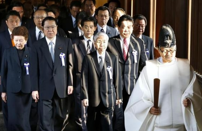 日本外相发声：对南海局势“严重关切”，强烈反对单方面改变现状
日本外相近日表态，