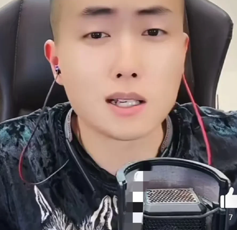 丁一说曾经骂二驴半个月一个c类没有，永远不会骂恩师，骂就是剧本！

      