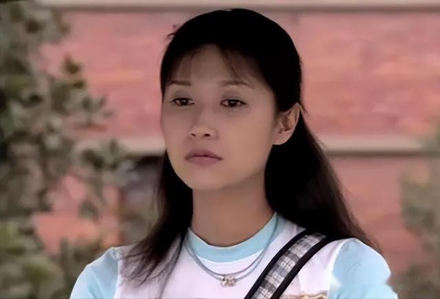她18岁为人母，25岁四登春晚，跟逃犯睡了4年却不知对方身份？（她18岁他28岁她叫他哥哥）-第17张图片-九妖电影