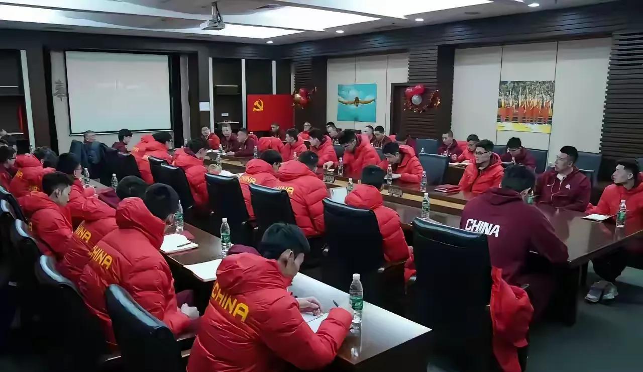 中国男篮不要像国足刘洋那样，因为你们还是有希望的。记得刘洋出征澳大利亚，因为没有