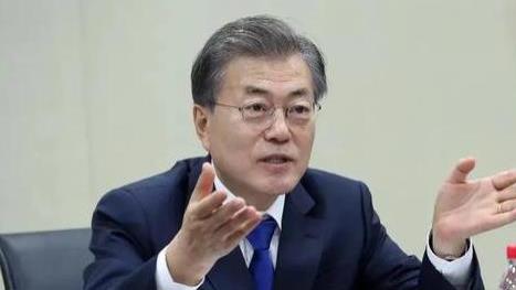 服软了！尹锡悦就医改风波道歉，文在寅用“三无”痛批尹锡悦政府