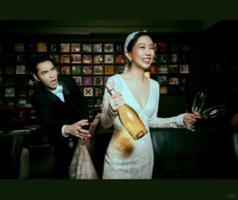 51岁当新娘❗林有慧没白等萧敬腾17年😭
就在今天，萧敬腾林有慧在台湾办婚礼啦