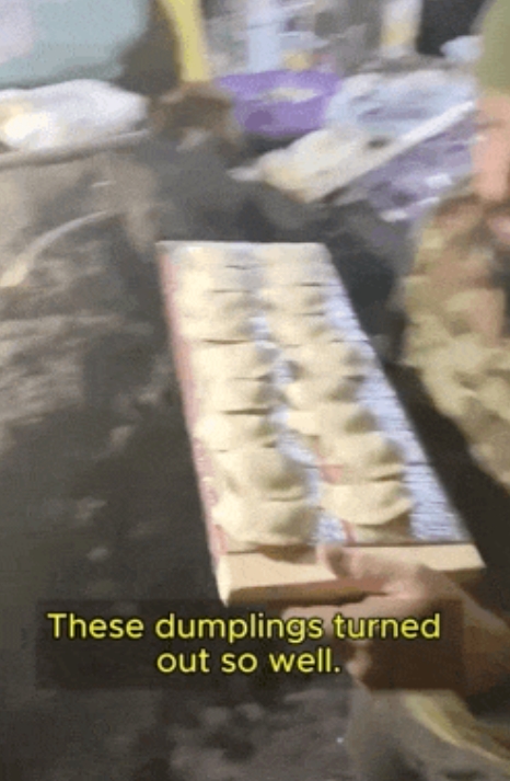 中国无人机火遍世界，中国激光炮火遍了世界，中国饺子又火遍了世界。乌克兰军队都开始