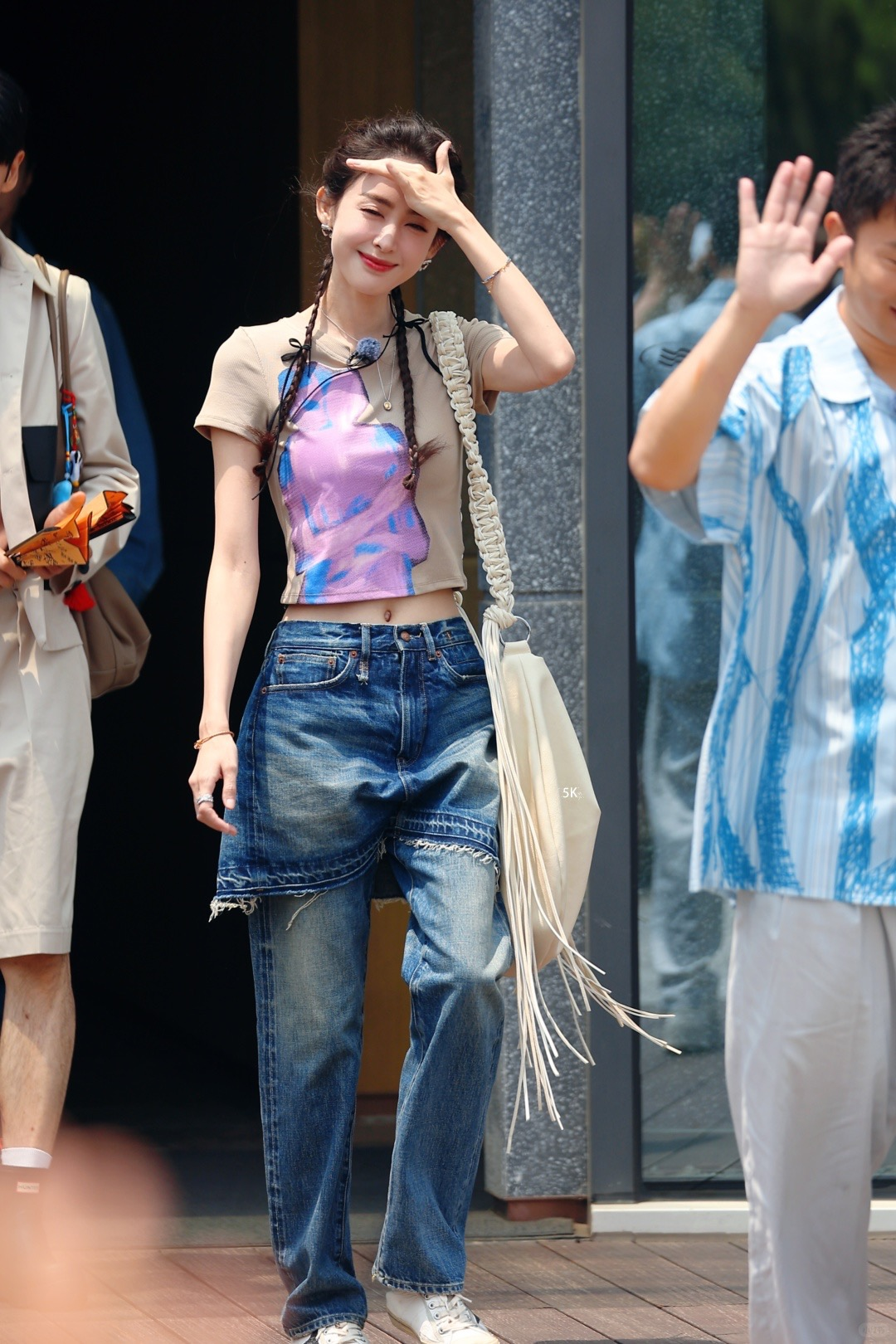 太漂亮了！在雅安碧峰峡我遇到了谁？
简直不敢相信她已经32岁了，看起来就像是18