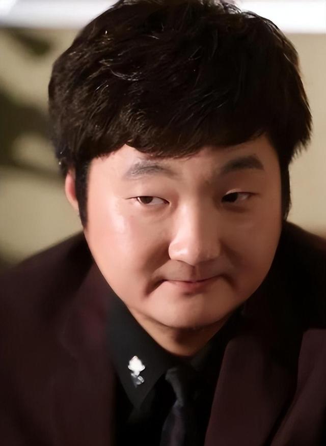 十年过去了,那个吃到“天鹅肉”的王大治,现状如何了?(王大治w)-第4张图片-九妖电影 十年过去了,那个吃到“天鹅肉”的王大治,现状如何了?(王大治w)-第4张图片-九妖电影