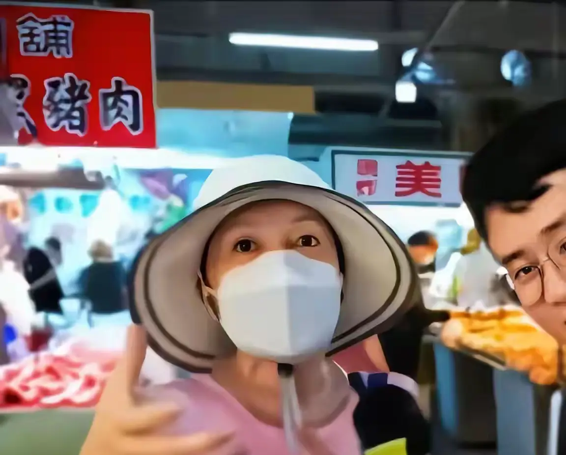 宝岛大妈说：“最好是擦枪走火，跟他们打，我们一定赢。你看他们一直买苏式武器，那苏