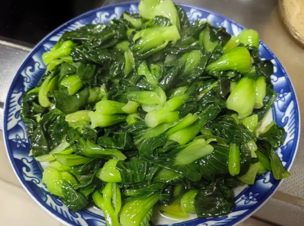 所以，大家炒青菜放糖吗