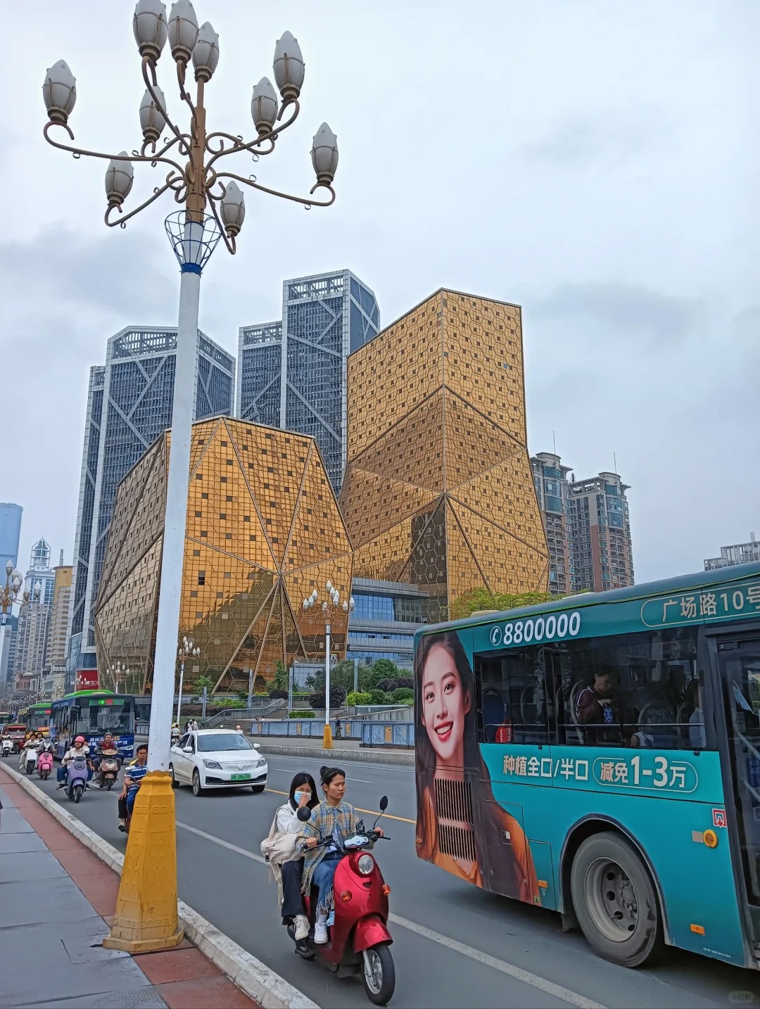 对旅游失去欲望…
#游记 感觉每次出去旅游都是吃喝，感觉和自己城市里的差不多，也